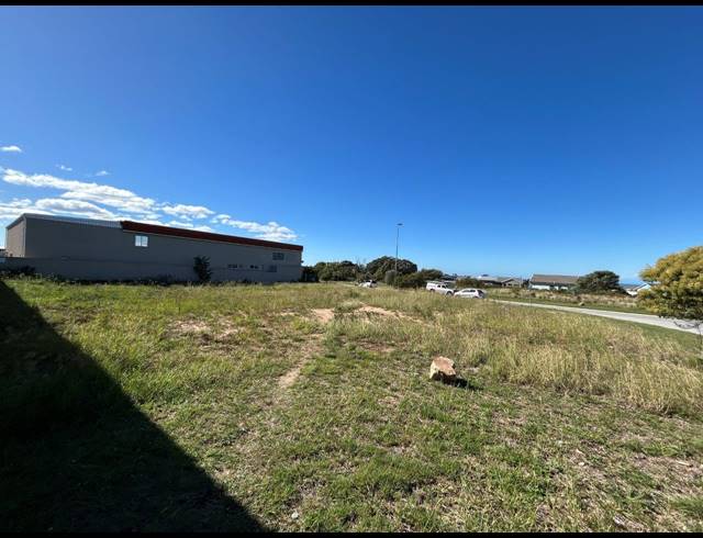 1,097M² VACANT LAND FOR SALE IN FOUNTAINS ESTATE